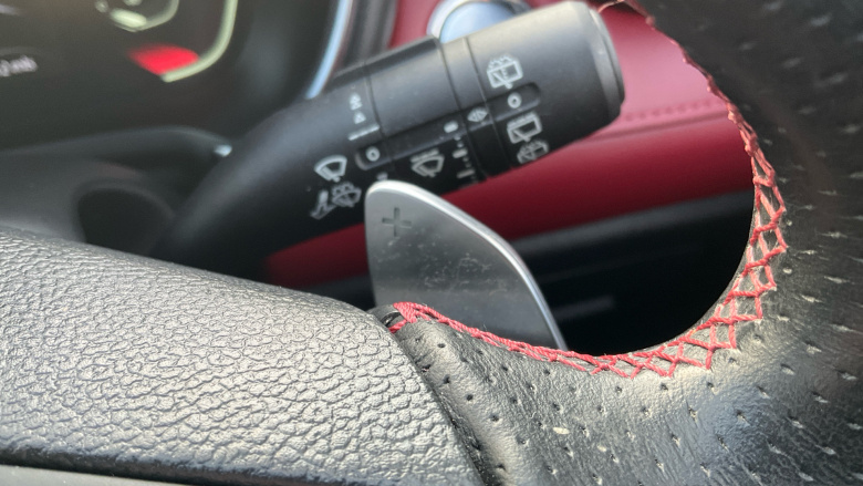 MG Hs 1.5 T-GDI Exclusive 5dr DCT Petrol Hatchback